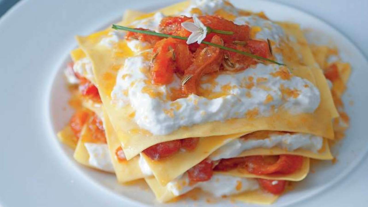 Nuova Ricetta Lasagna Con Peperoni Bottarga Di Tonno E Burrata