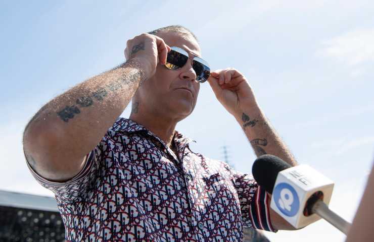  Robbie Williams confessione suicidio