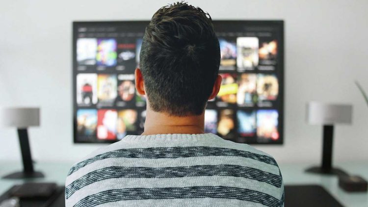 Perché le serie Tv creano dipendenza