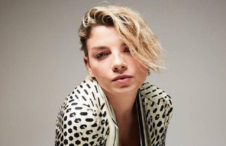 Emma Marrone brinda a se stessa