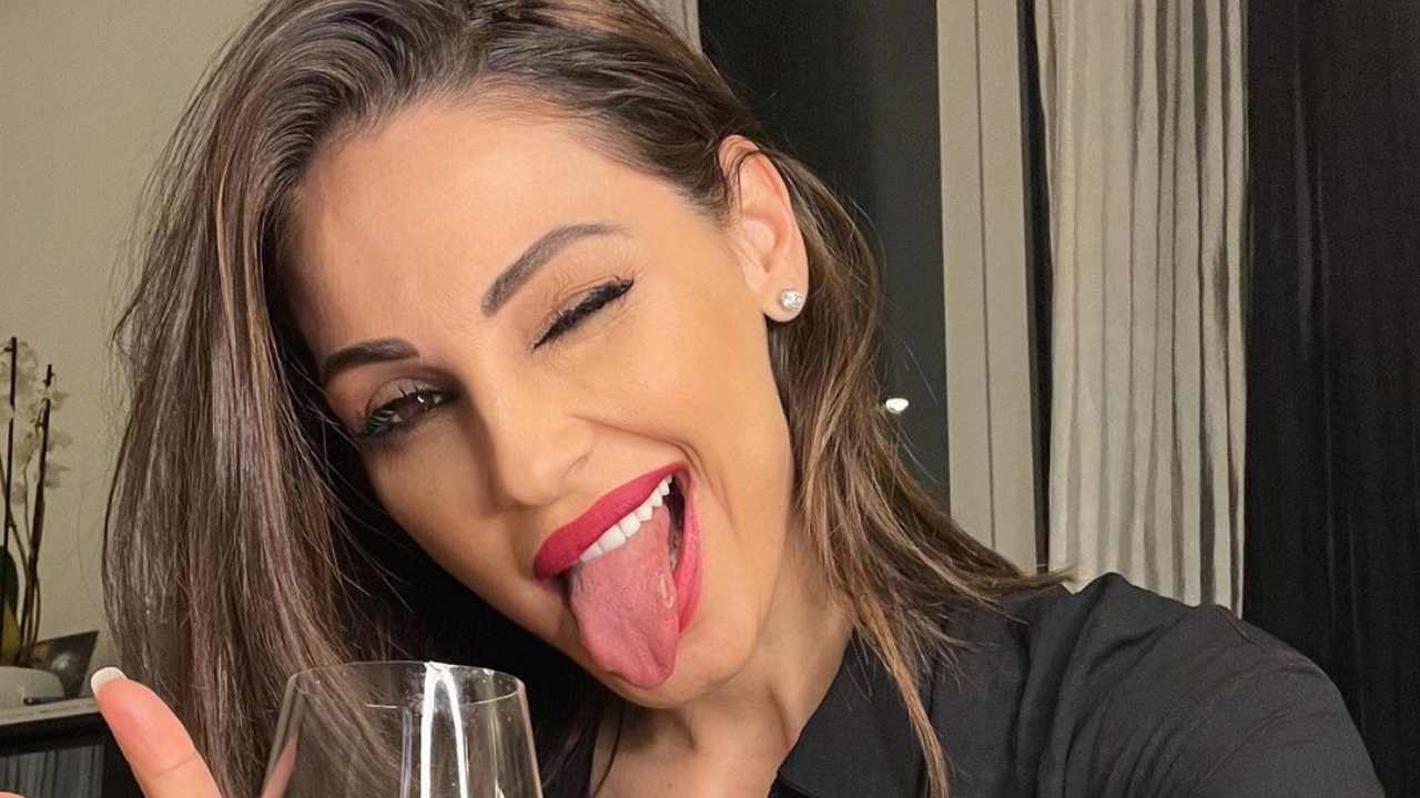 Anna Tatangelo vuole farlo ma Livio dice no: 