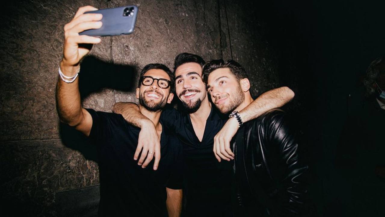 “il Volo” I Tre Cantanti Interpretano La Canzone Più Amata Dei Nostri