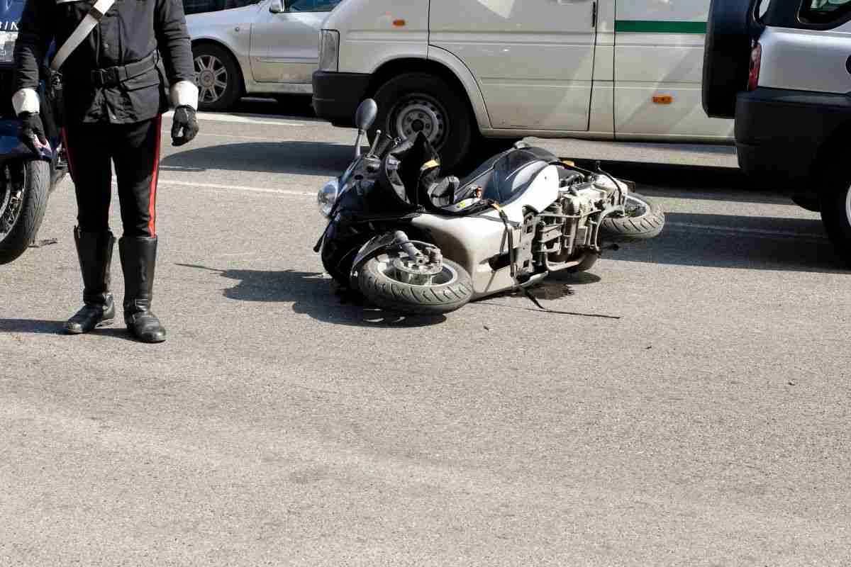 Castelfranco di sotto incidente scooter morto ragazzo